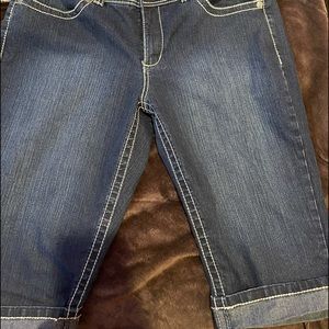 Nine West Vintage Bermuda Shorts Size 14/32